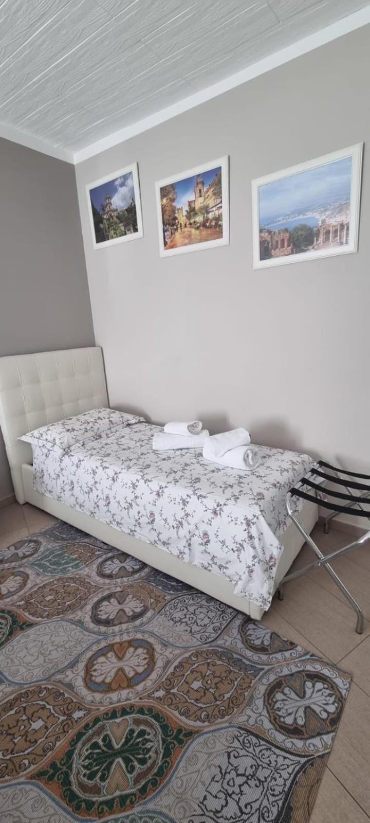La Regina Di Saba Bed & Breakfast Piazza Armerina Dış mekan fotoğraf