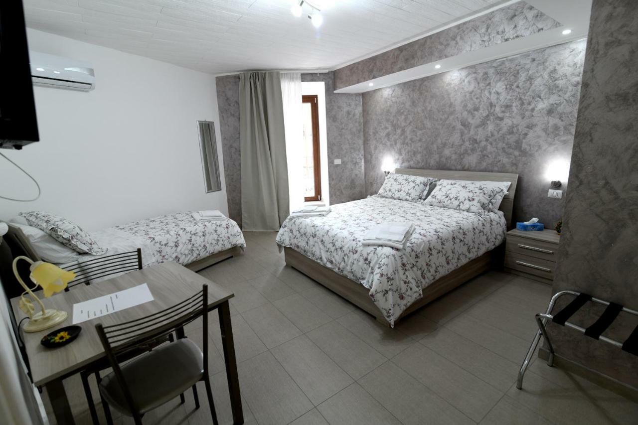 La Regina Di Saba Bed & Breakfast Piazza Armerina Dış mekan fotoğraf